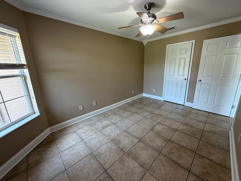 614 Alex Way — Photo 10