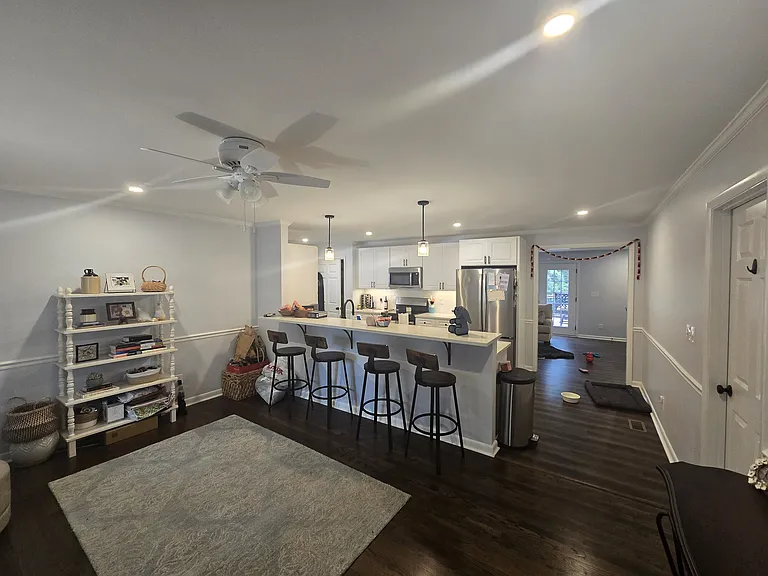 1055 College Station Rd — Photo 5
