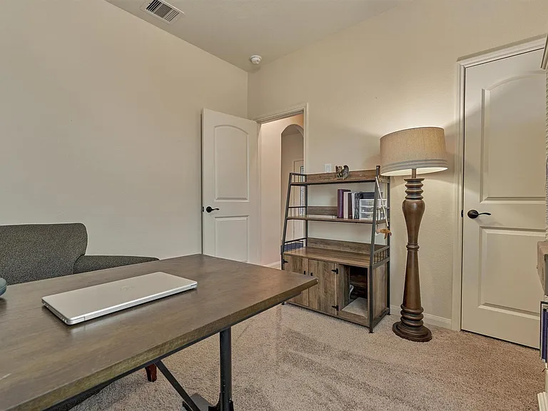 8884 Oval Glass St — Photo 22
