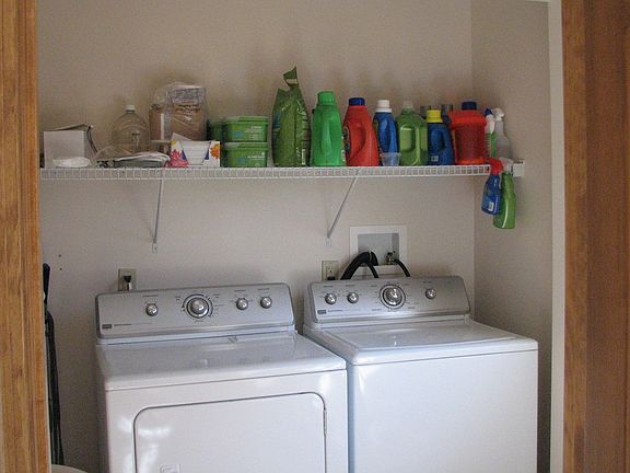 laundry -1st floor- 1/2 bath