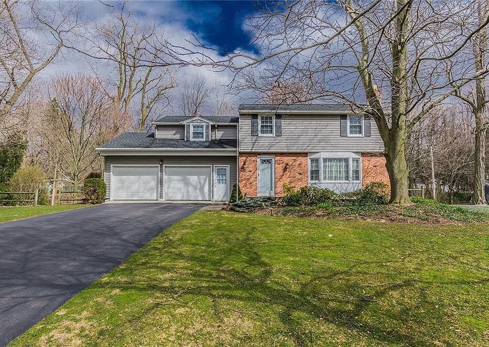 1st image of 30 Smallwood Dr