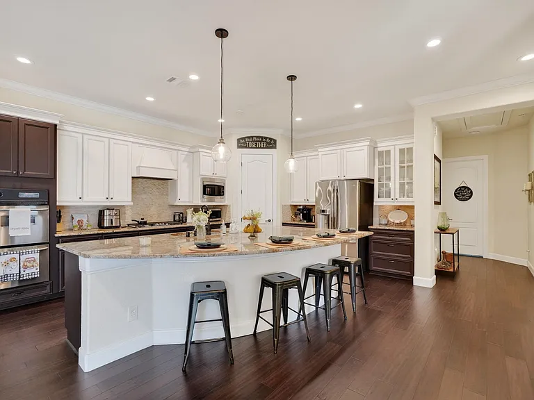 18 Sundown Ridge Pl — Photo 11