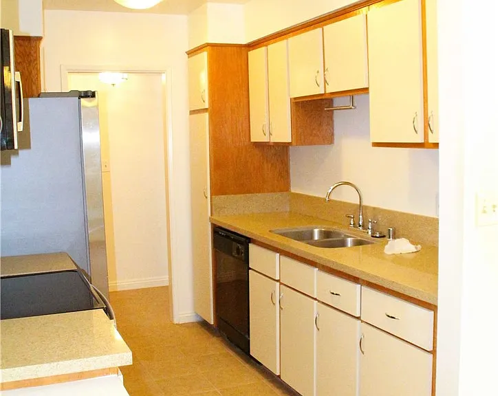 4487 Colbath Ave #103 — Photo 7