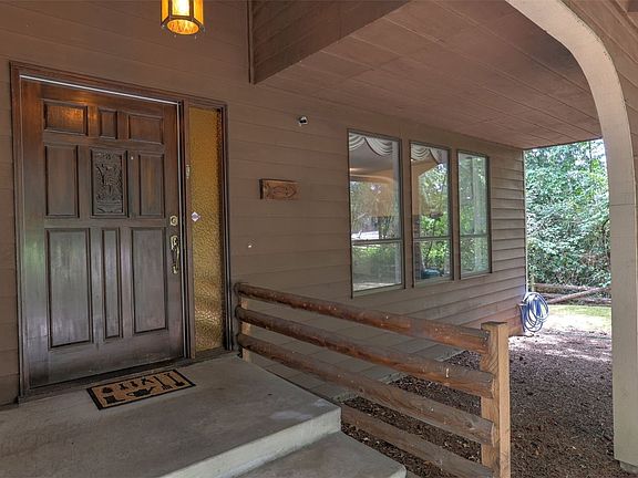 3rd image of 20852 132nd Avenue SE