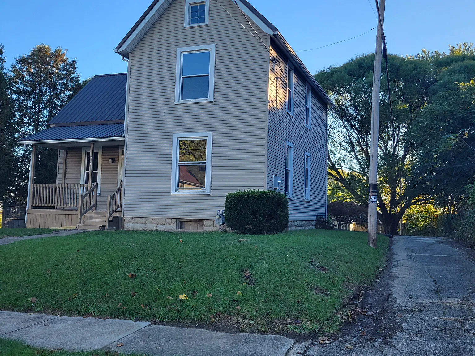 3 bed, 1584 sqft, $1,200 — Photo 2