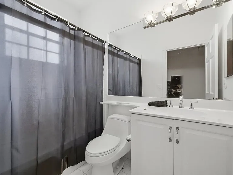 1716 NW 124th Way — Photo 24