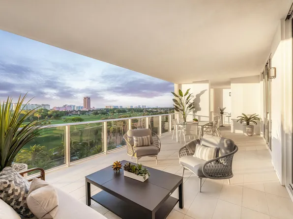 200 SE Mizner Boulevard #703, Boca Raton, FL 33432