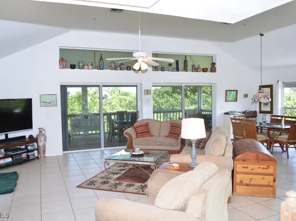 4551 Bartlett Pkwy, Captiva, FL 33924