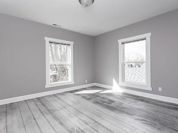4th image of 559 Catterlin St #559CATTERLINAPT3