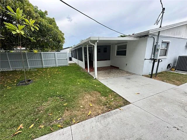 15460 SW 102nd Pl — Photo 9