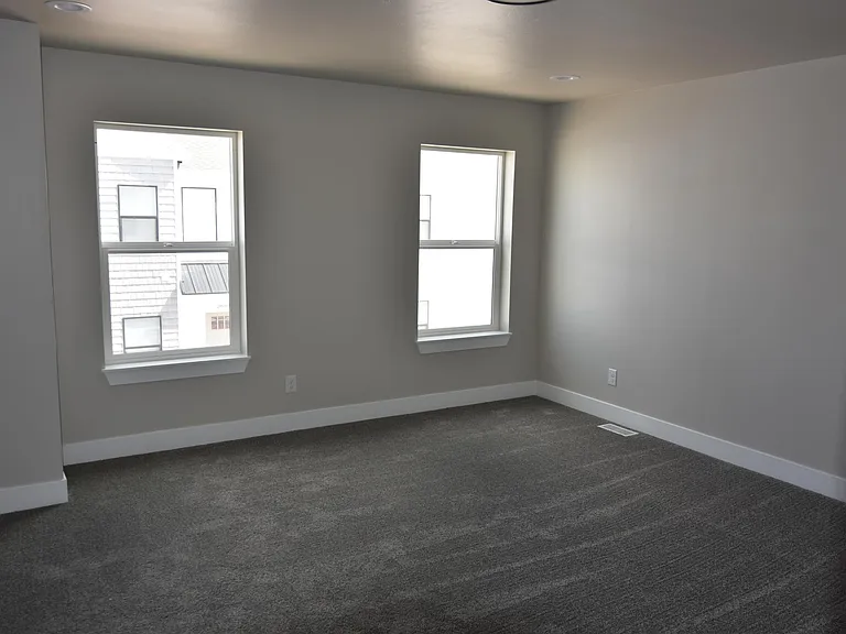 2895 Homewood Dr — Photo 9