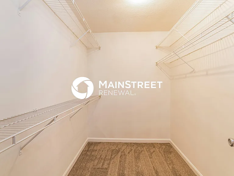 Walk In Closet