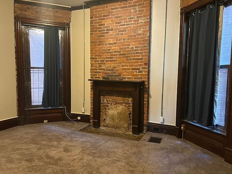 1108 S 1st St — Photo 2