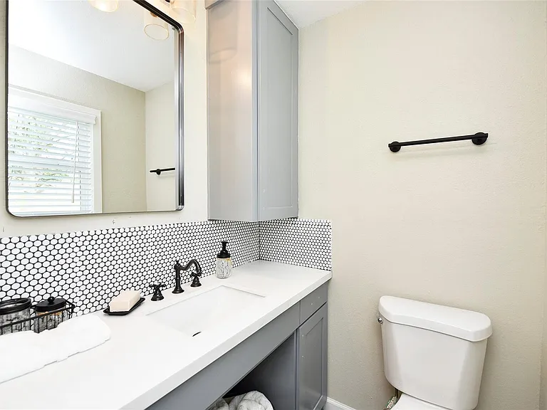 6330 Mobud Dr — Photo 12