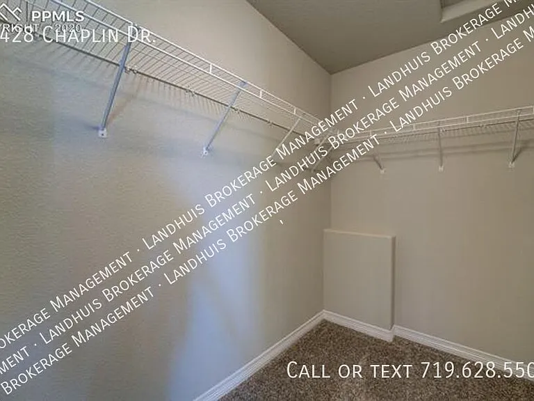 6428 Chaplin Dr — Photo 8