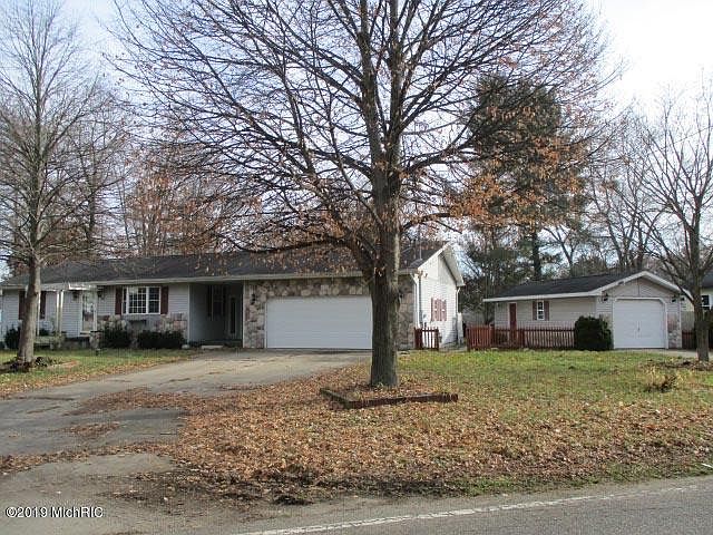 1st image of 218 Collier Ave