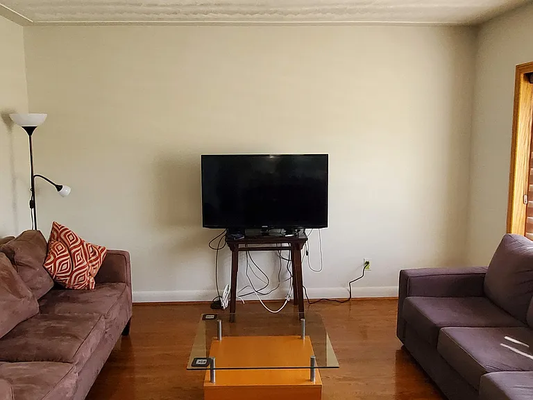 412 Mountainview Dr #MAIN FLOOR — Photo 7
