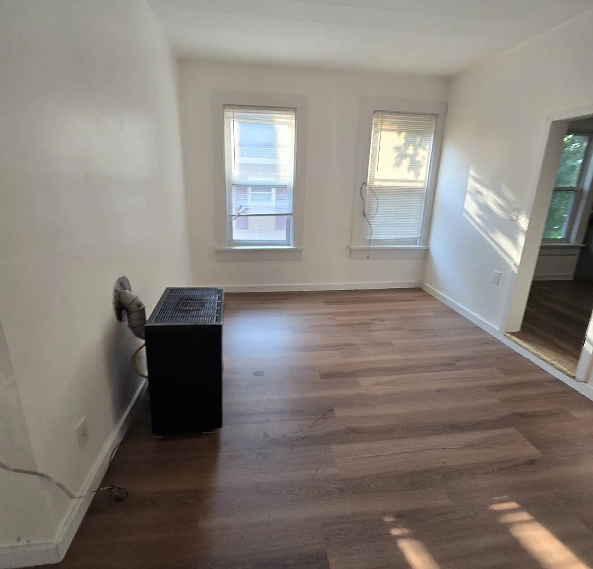 2 bed, 1050 sqft, $1,750 — Photo 4