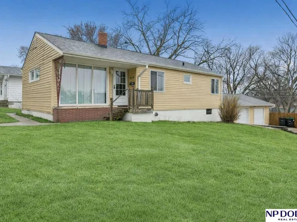 1038 N 75th St, Omaha, NE 68114