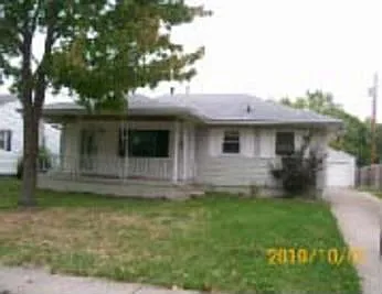 1290 Simpson Dr photo 1