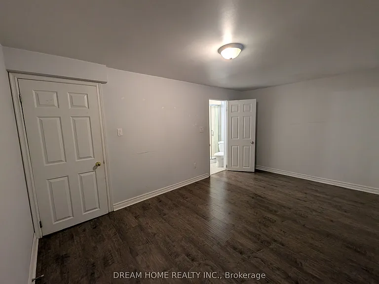 28 Carl Cres #BASEMENT — Photo 3