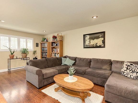 5th image of 6109 Jack London Cir