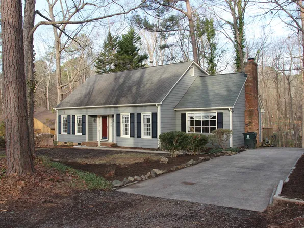 5715 Russell Rd, Durham, NC 27712