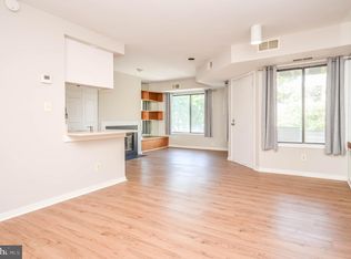 9708 Hellingly Pl #214, Gaithersburg, MD 20886