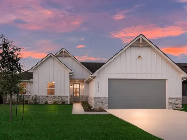 9821 Bridlewood Ln, Waco, TX 76708