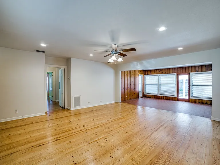244 Halcyon Pl — Photo 6