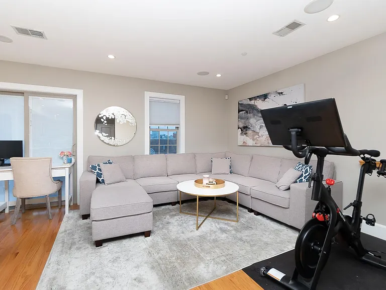 102 D St #3 — Photo 18
