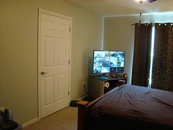 5th image of 38 Hawkes Ave