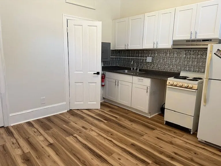 1209 N 2nd St #1 — Photo 2