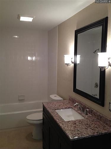 2nd image of 2363 Zircon St