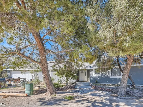 6320 Horse Dr, Las Vegas, NV 89131