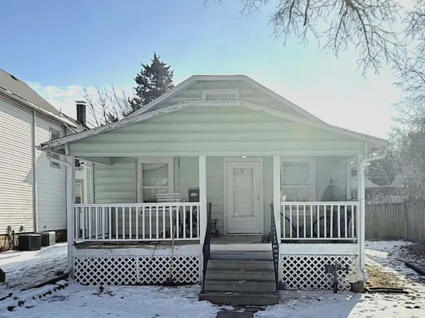 1839 SW 2nd St, Topeka, KS 66606