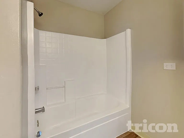 8818 Sunset Breeze Dr — Photo 8