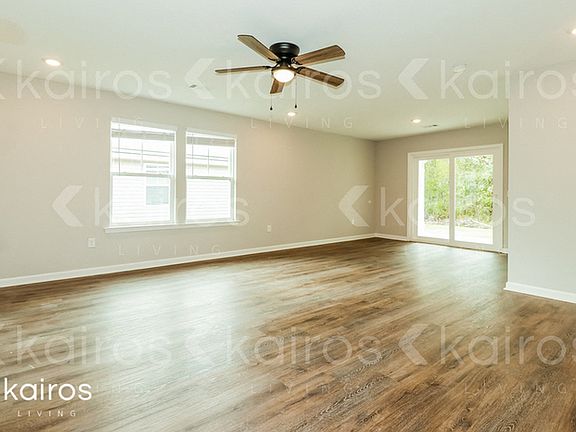 4th image of 126 Cottage Grove Rd