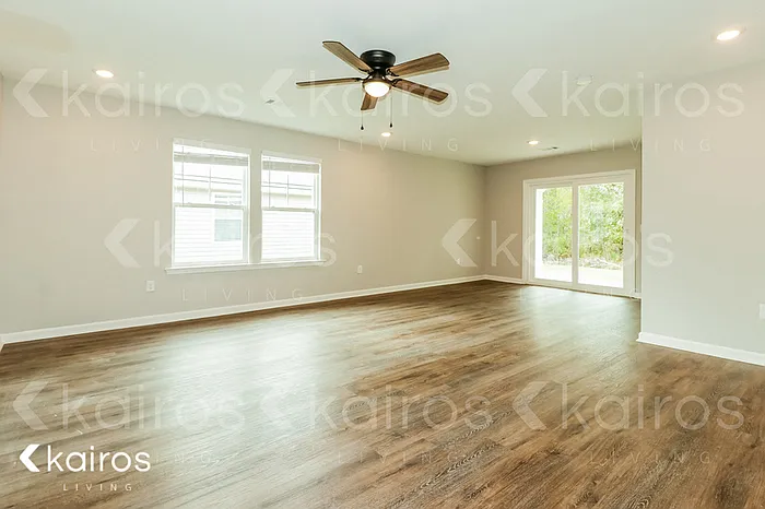 126 Cottage Grove Rd — Photo 4