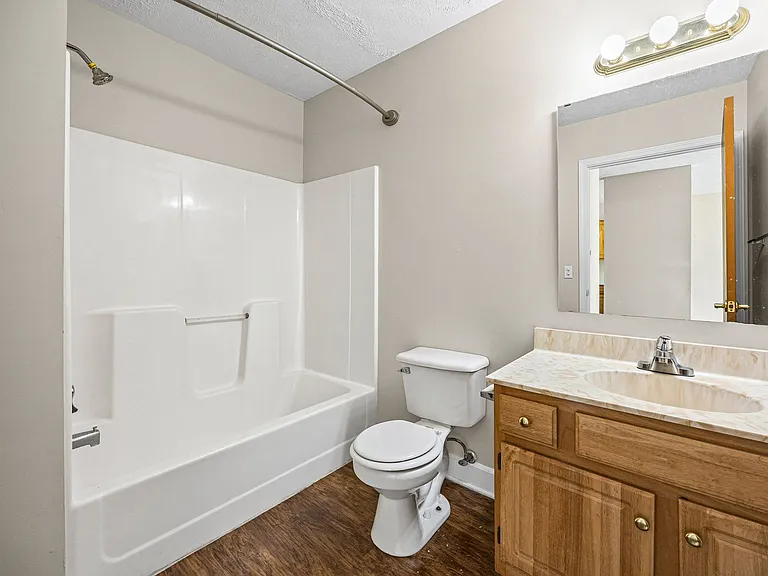 Gateway Apartments — Photo 9