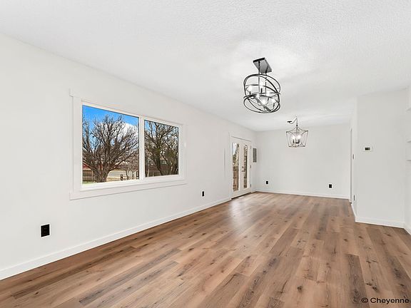 5th image of 112 Grandview Ct