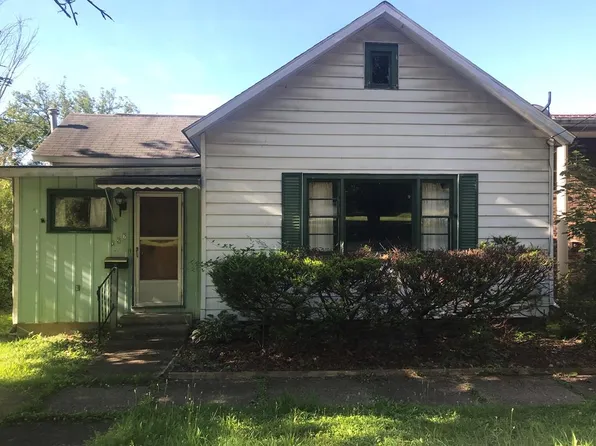 327 E Elm St, Titusville, PA 16354