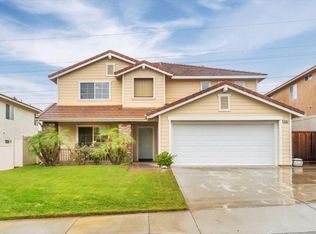 28551 Deer Springs Dr, Saugus, CA 91390