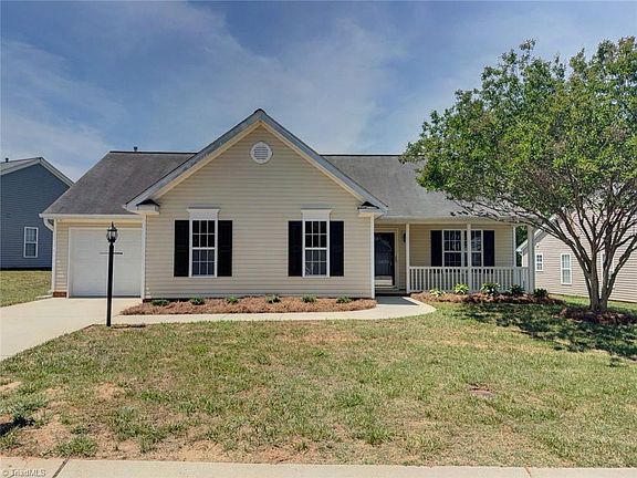 2nd image of 5828 Huckleberry Ct