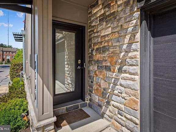 4th image of 3429 Woodberry Ave