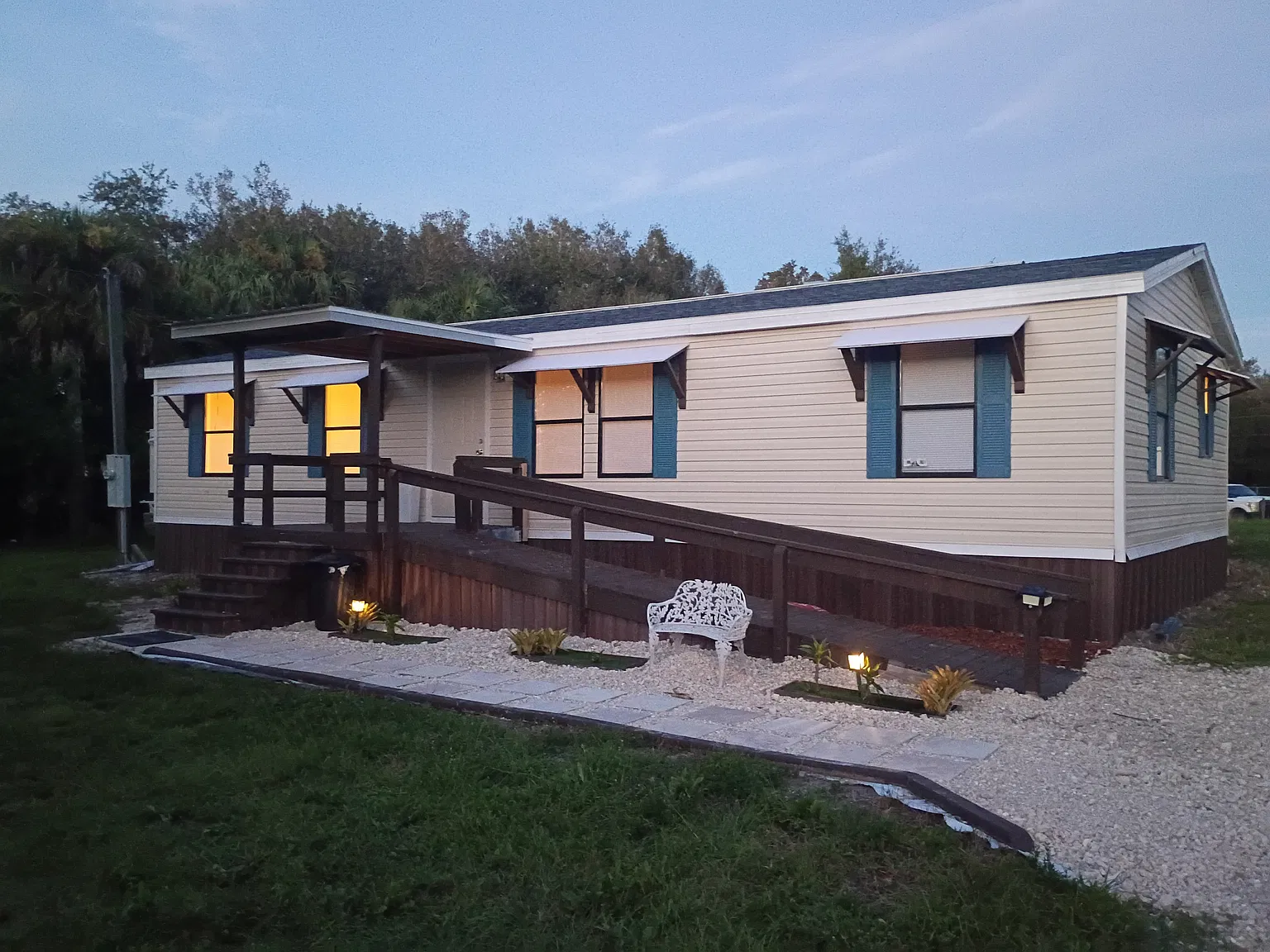 3 bed, 1152 sqft, $1,600 — Photo 1