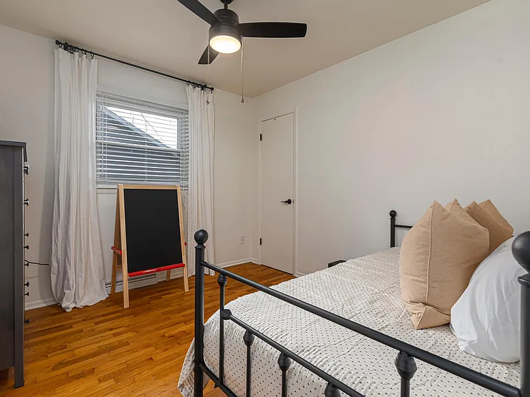609 S Emerald Ln — Photo 14