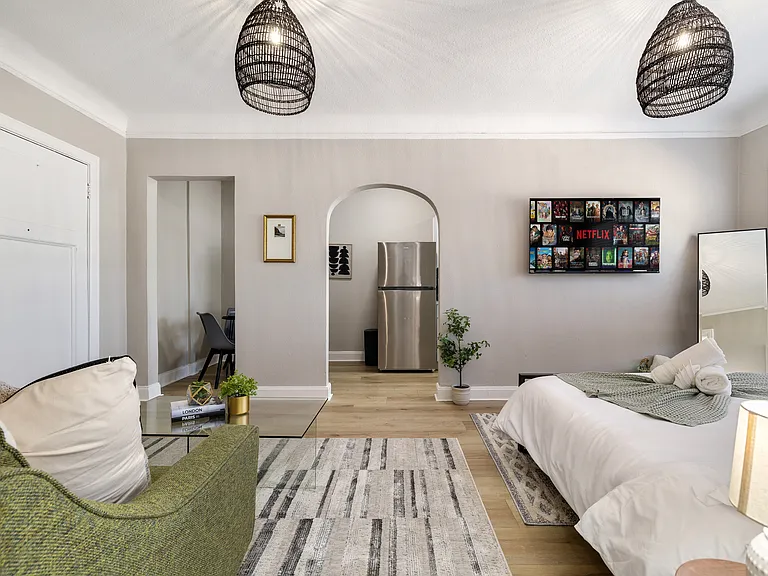 4400 Gaston Ave — Photo 11