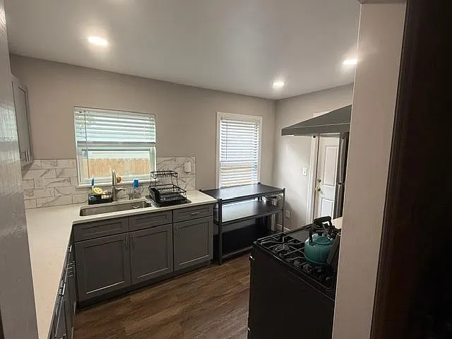 1727 Donaldson Ave — Photo 21