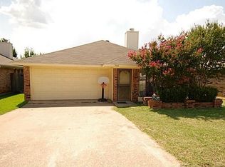 948 S Old Orchard Ln, Lewisville, TX 75067